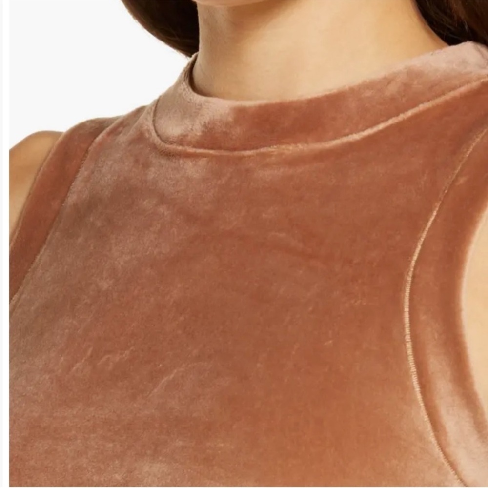 SKIMS Velour Honey Tank Top, Size Small Excellent Condition ( No Flaw ) - Picture 5 of 8